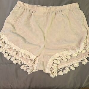 0XL Cream Fringe Shorts
